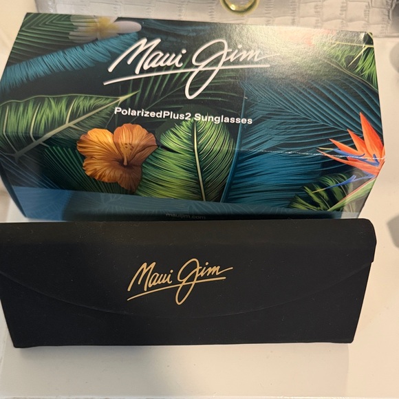 Maui Jim Black Sunglasses main image 4